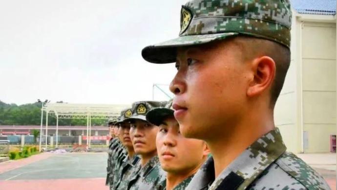 陳祥榕曾經的戰友二次入伍