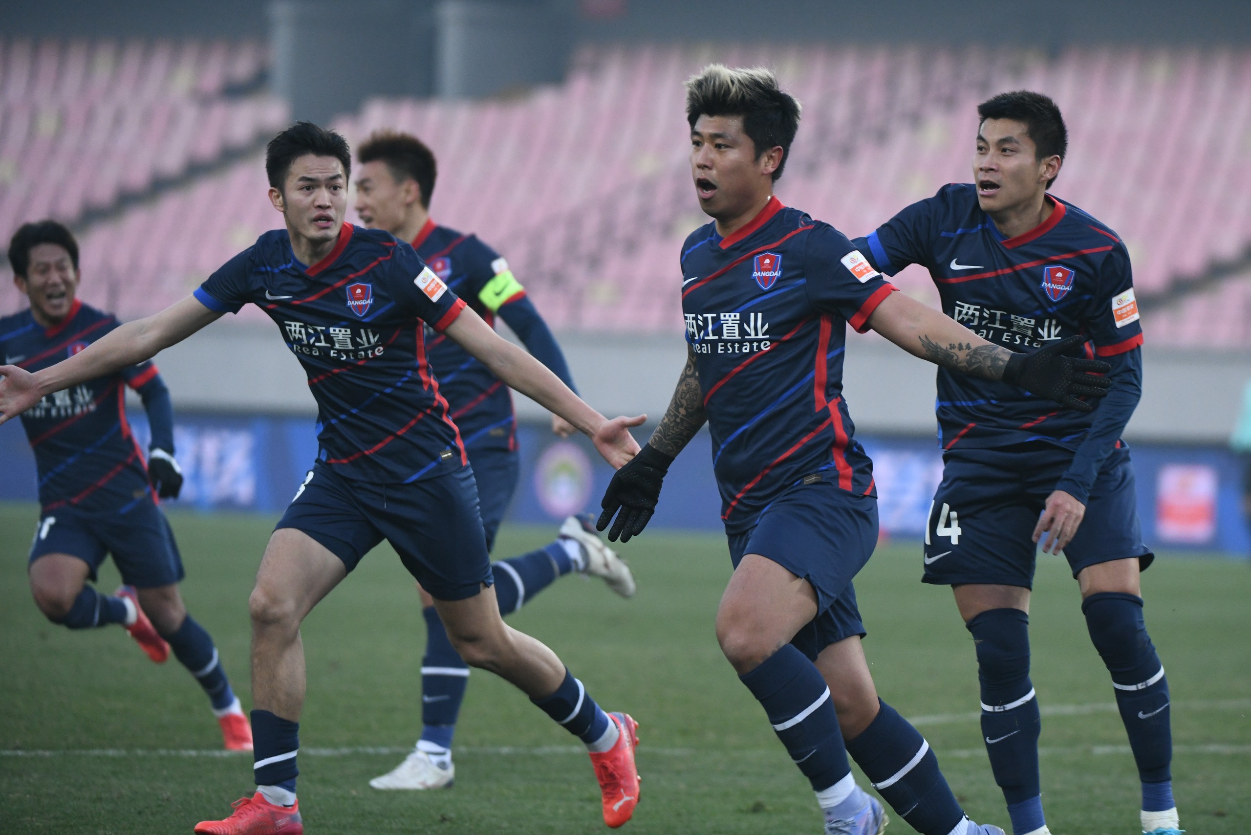 重庆是中国足球的重要版图。