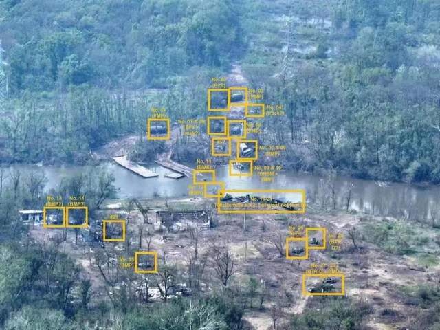 国外网友统计渡河之战的损失坦克装甲车辆型号（黄色方框）