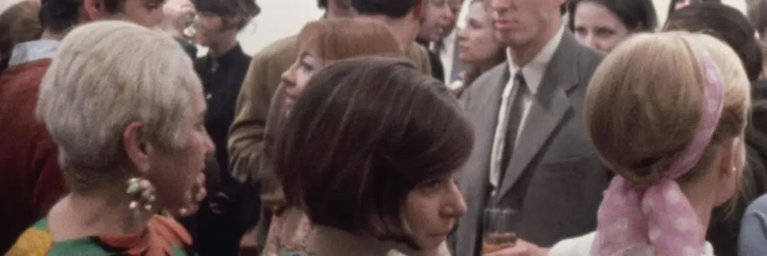玛塔·米努金（Marta Minujín），《MINUCODE》，1968