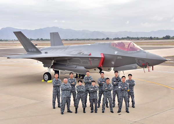 日本从美国引进的F-35A战机，该战机未来将与F-3搭配使用。