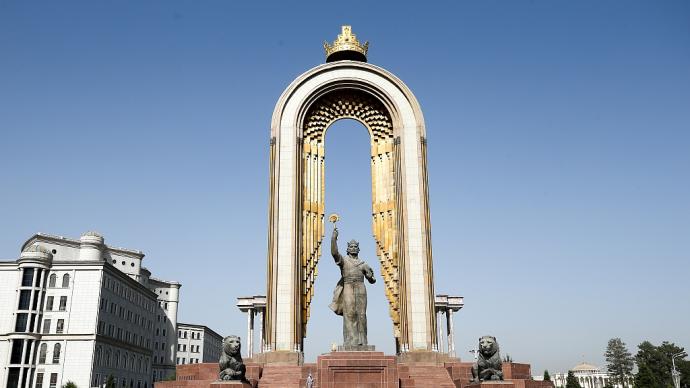 “风”起塔吉克斯坦：“空虚”的中亚和各显神通的地区外力量