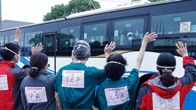 每日战疫海报丨上海如何管理出院出舱人员？
