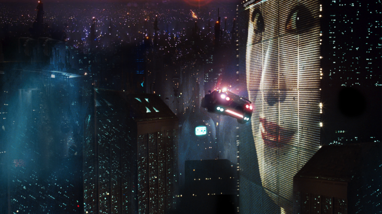 赛博朋克电影鼻祖《银翼杀手》（1982年），展现了彻底人工化与自动化的城市景观。