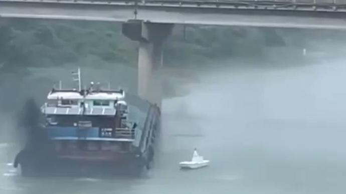 广西百色那坡大桥一月内两次遭货船撞击