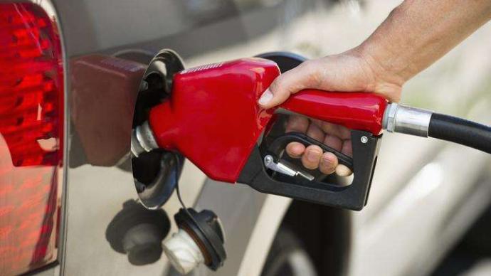 成品油价三连涨，部分地区92号汽油首次迈入“9元时代”