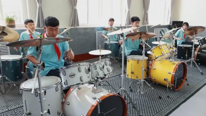 “逆风”爵士鼓乐队，为聋哑学生提供不一样的可能