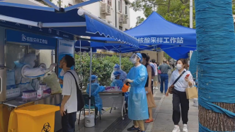 记者实探常态化核酸采样点，感受上海市民在检测中遇到的难题