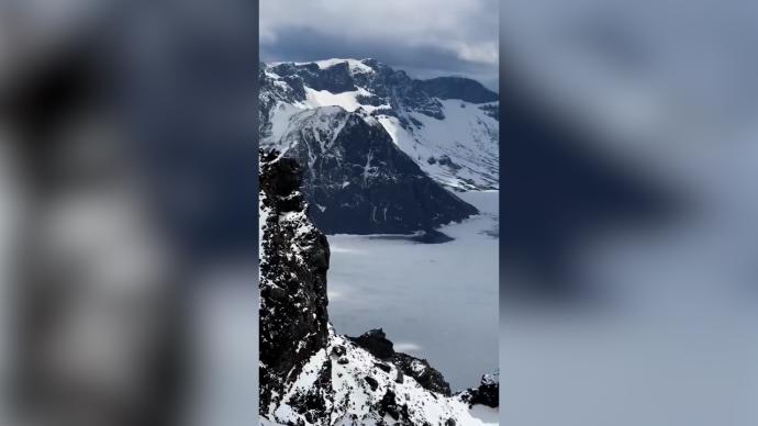 長白山天池即將開冰,景區免門票活動持續至月底
