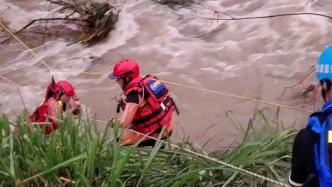 江西上饶：多条河流水位暴涨群众被困，消防联合多部门救援