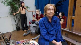 87岁葆拉·雷戈去世，伦敦国家美术馆首位驻地艺术家