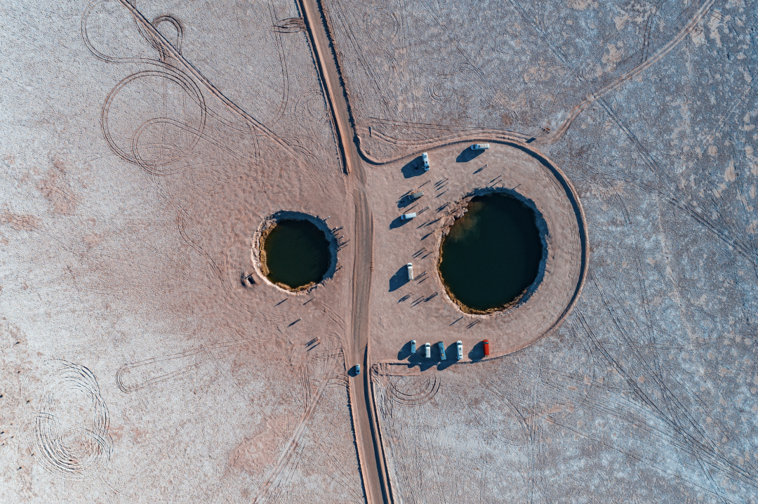 《飞越世界尽头》