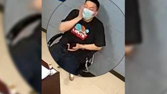 民警連續(xù)加班，抵擋不住困意打哈欠下巴脫臼
