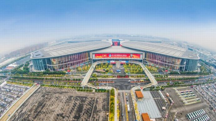 五年看上海｜一场永不落幕的盛会，何以让展商们选择留下