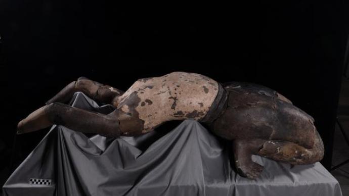 秦始皇帝陵博物院发现并修复罕见“仰卧俑”