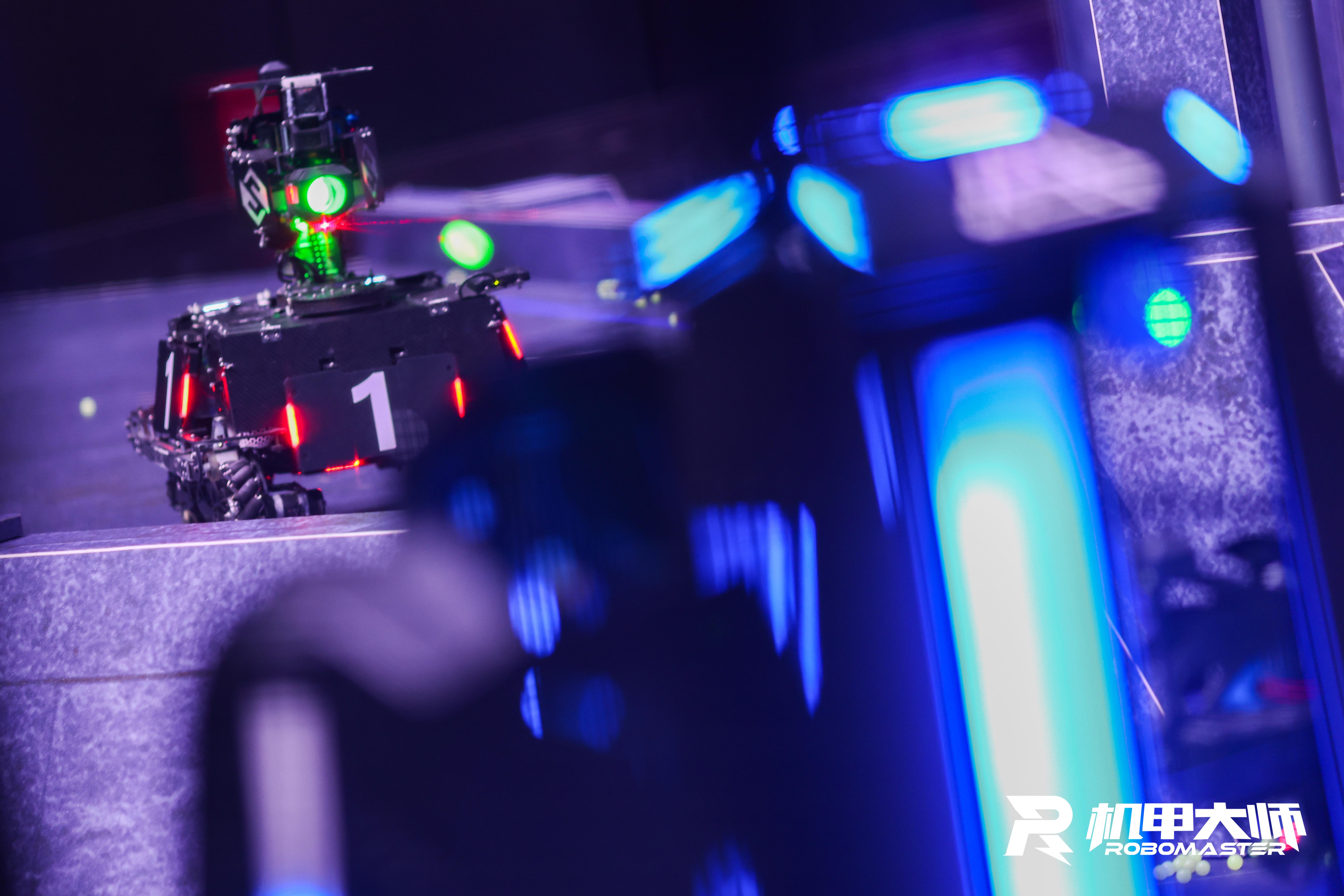 robomaster机甲大师赛孤勇者的游戏