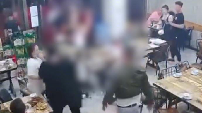 中国妇女报评唐山打人：暴力殴打他人，终究会为恶行付出代价