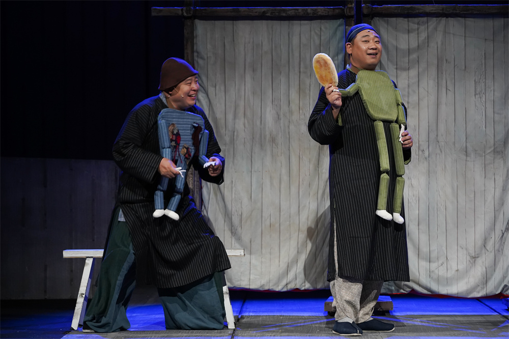 相声"上台鞠躬",话剧《福寿全》国家大剧院演出落幕_文艺范_澎湃新闻