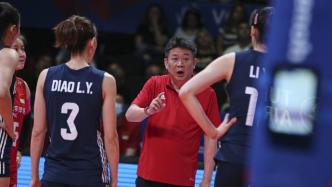 第四局仅得12分，中国女排1-3遭日本逆转，无奈两连败