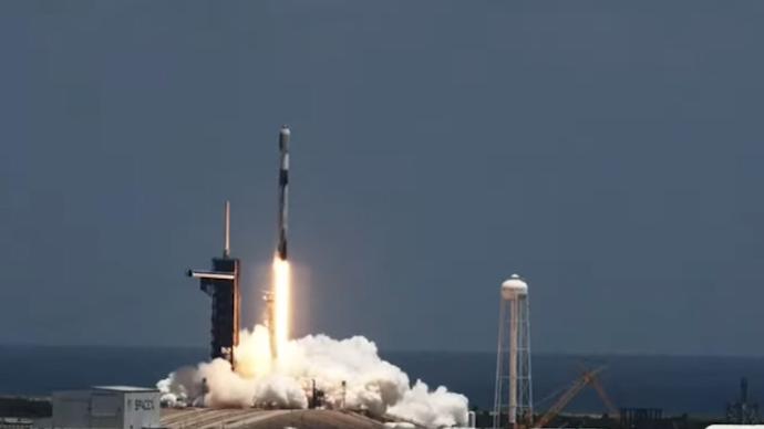 SpaceX三天三连发，马斯克推特狂点赞