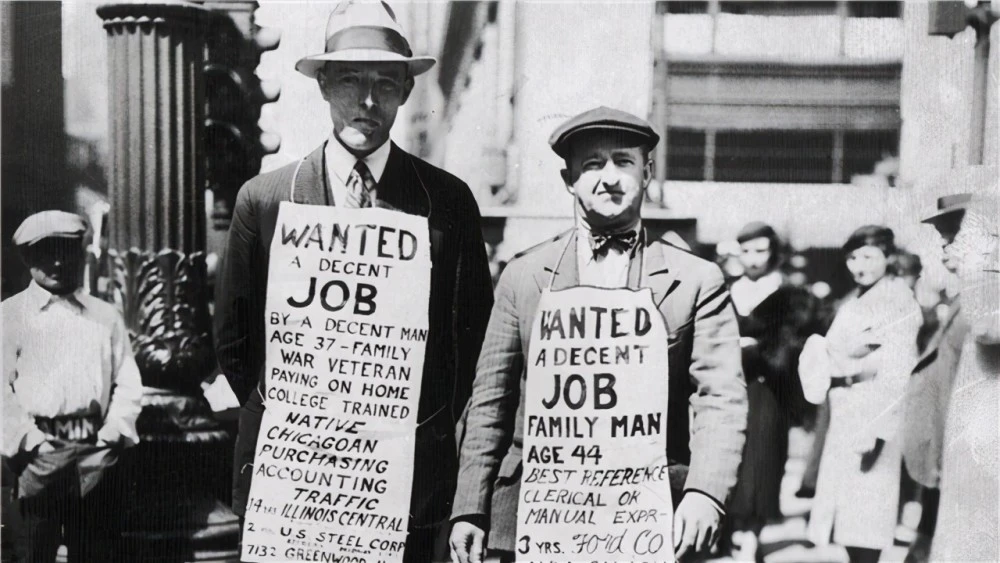 大萧条期间，美国出现了大量失业者。