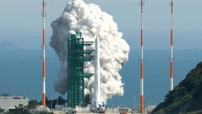 韩国自主研制火箭“世界号”发射成功