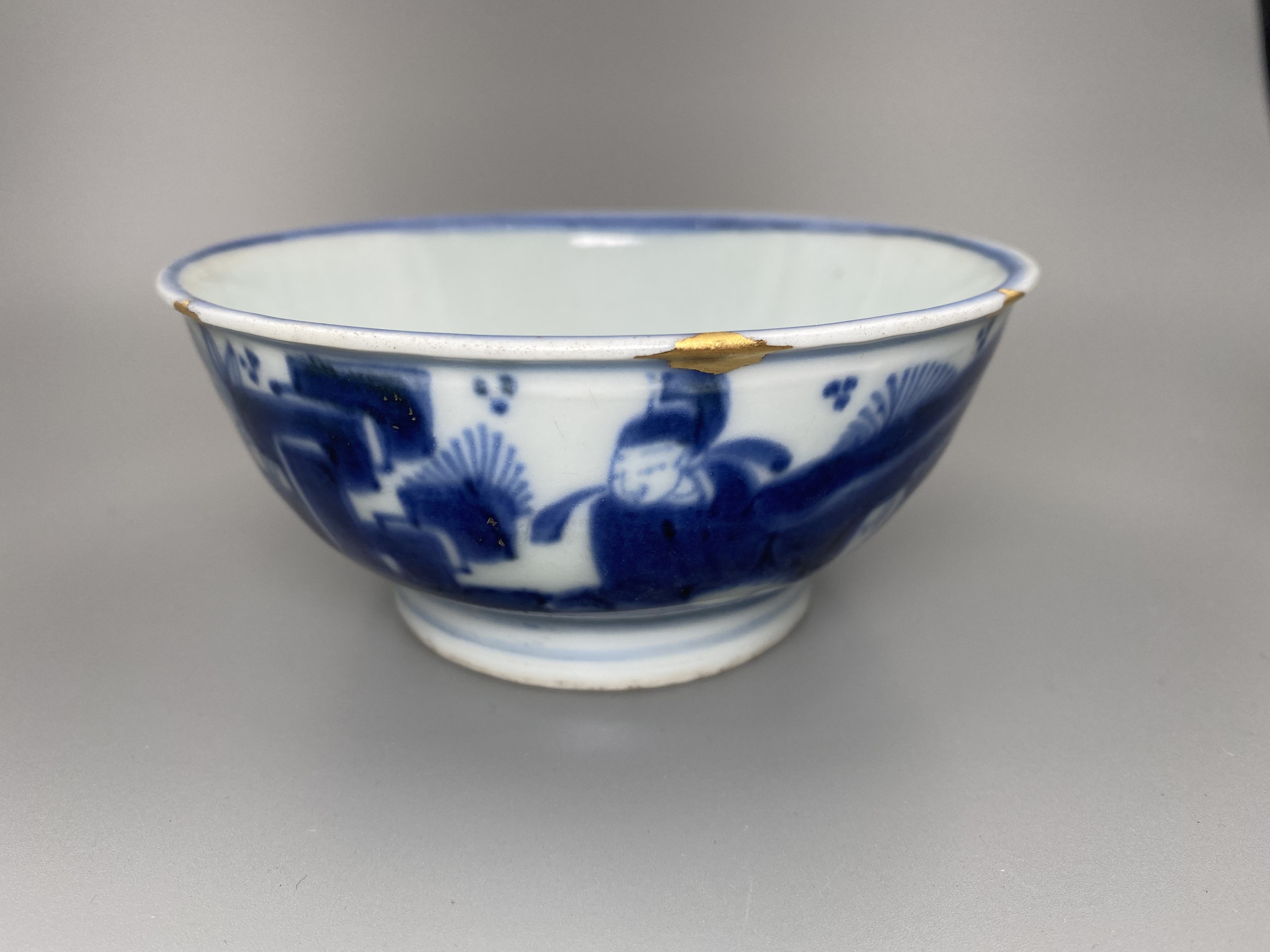 清德化青花士子纹饰瓷碗