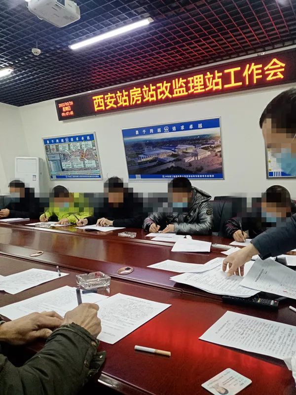 中铁建工承建西安站改扩建项目拖欠民工工资,承诺月底到账_澎湃陕西_澎湃新闻-The Paper