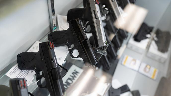 禁止在“敏感場所”攜帶槍支，美國紐約控槍法案正式成為法律