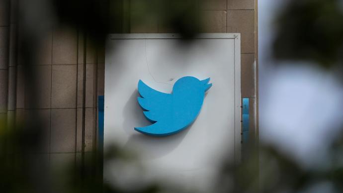 俄联邦处罚执行局：将继续推动对推特和脸书等公司的处罚