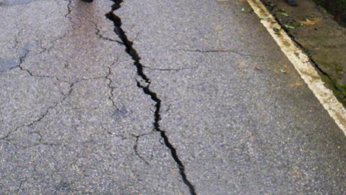 新疆克州阿合奇縣發生5.2級地震，暫無人員傷亡情況