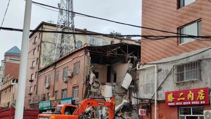 黑龍江伊春一小區發生疑似煤氣罐爆炸事故，造成部分房屋坍塌