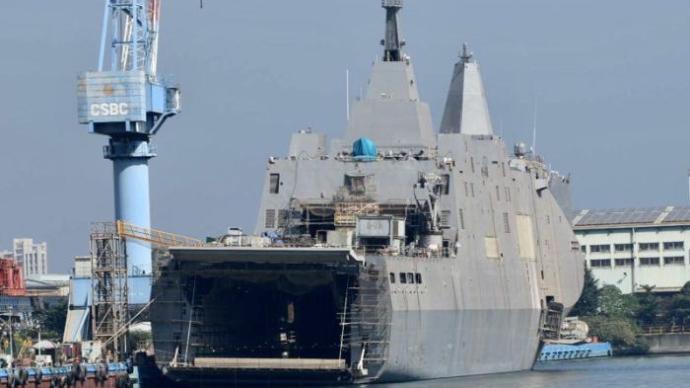 台湾新型两栖船坞运输舰“玉山舰”近期海试，最快9月交舰