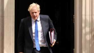 英首相发表辞职讲话：“在政治上，没有人是不可或缺的”
