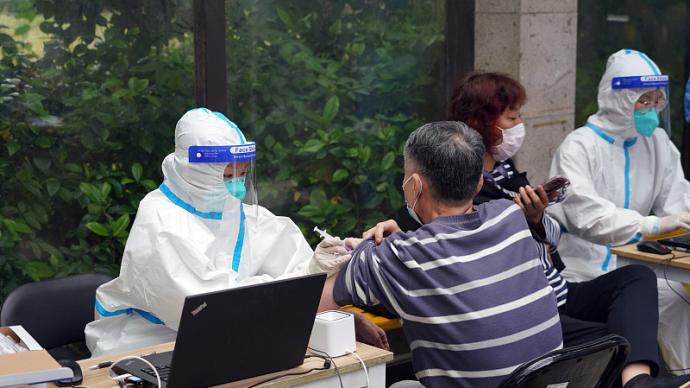 截至昨日，上海60歲及以上人群接種新冠疫苗人數超400萬