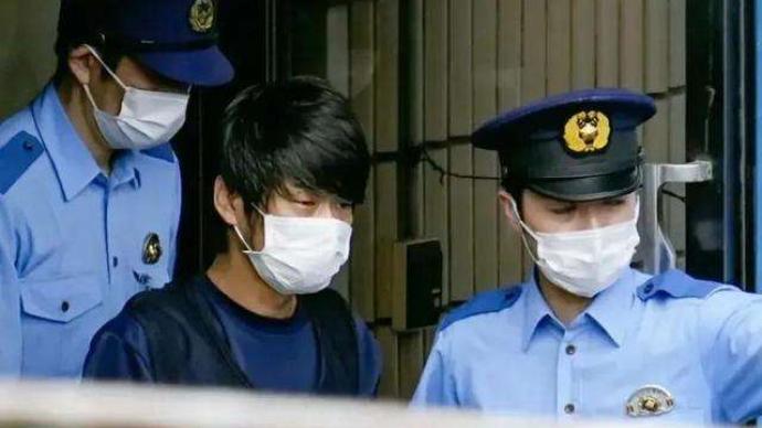 枪杀安倍嫌犯供述:最初是做高压锅炸弹,不想伤及无辜而放弃