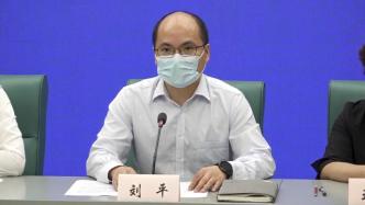 上海：正值高温，核酸采样人员既可穿隔离衣，也可穿防护服