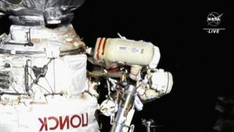 俄欧宇航员进行联合太空行走，系20多年来首次