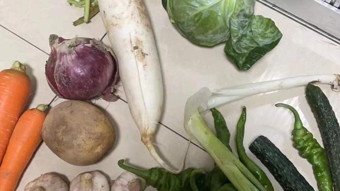 蘭州市民稱50元蔬菜包量少價貴，負責調裝公司：已收到反映