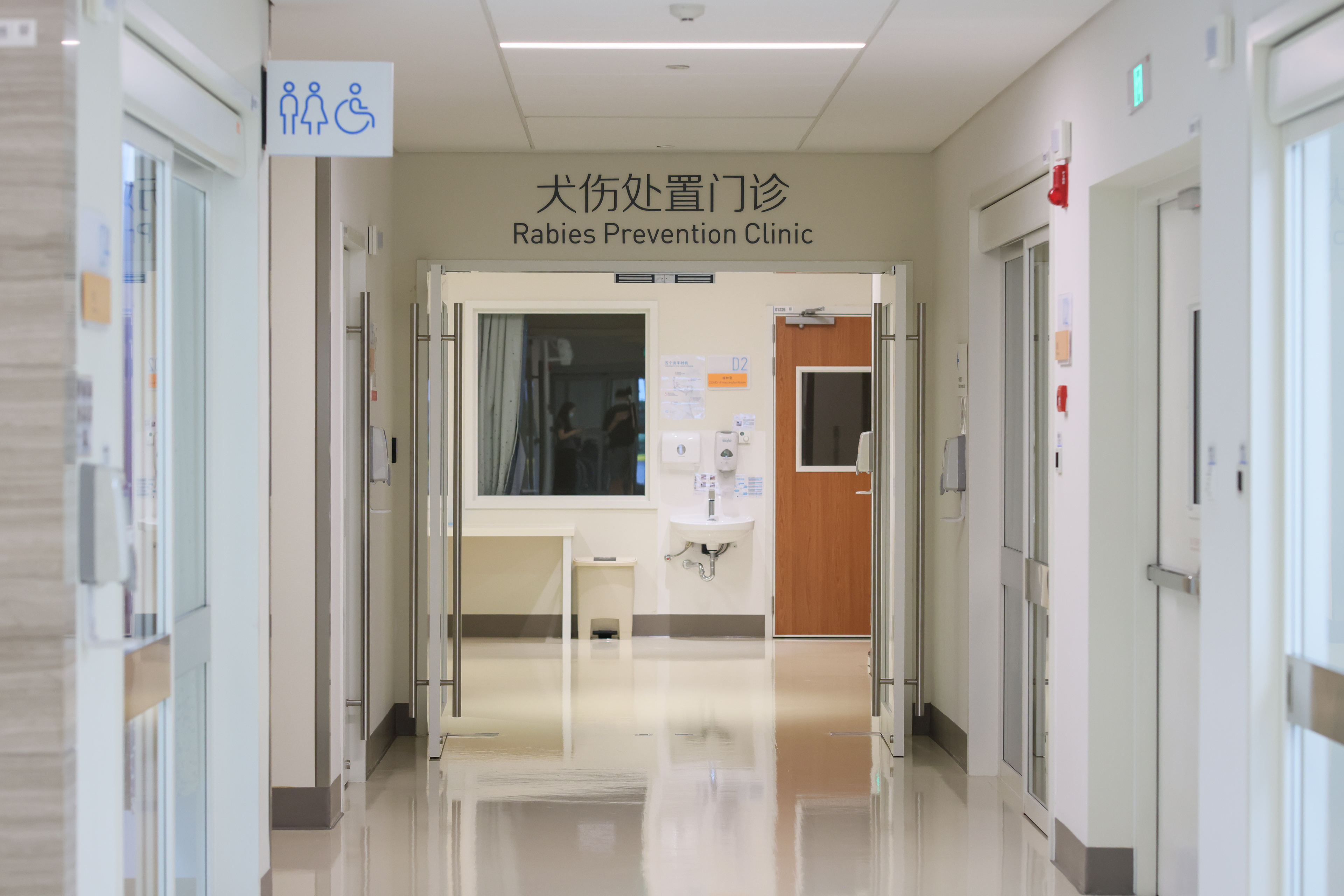 上海嘉会国际医院,7月以来犬伤门诊每周接诊30例左右新发病例.