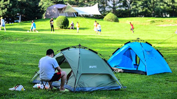 夜讀｜中年人為什么會迷上露營