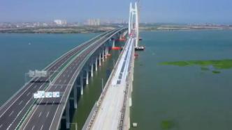 中国高铁实现跨海过桥不减速，不到7秒驶过650米主桥