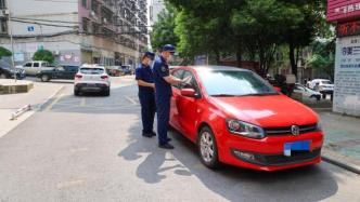 私家車占用消防通道，兩位車主被罰抄消防條例十遍