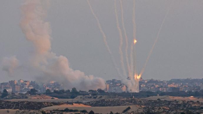 以色列与巴勒斯坦杰哈德停火协议生效，空袭致加沙44死包括多名妇孺