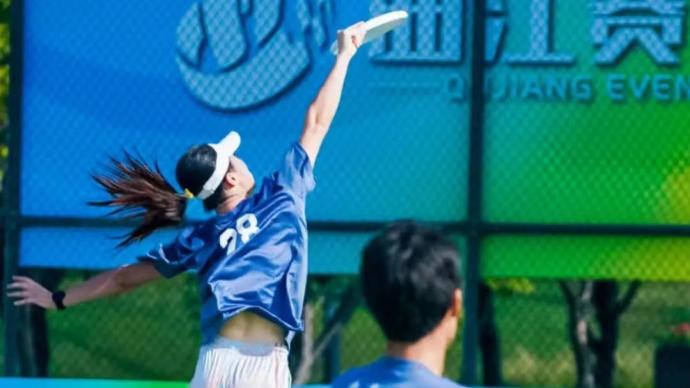 中国飞盘联赛现场,我被这些高高跃起的女孩震撼