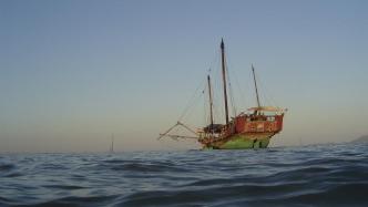 造一艘中国古代的船，航向世界