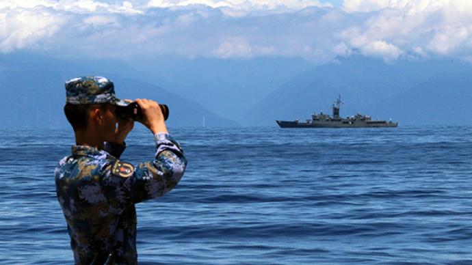 东部战区在台岛周边海空域组织的联合军事行动成功完成各项任务