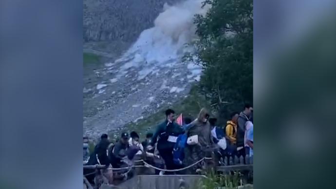 长白山通报山体滑坡情况:连日降雨致小面积山体崩塌