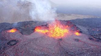 岩浆最高达70米！冰岛火山喷发“毒气”或威胁该国首都