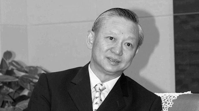 香港特區保安局原局長李少光逝世，特首李家超表示哀悼